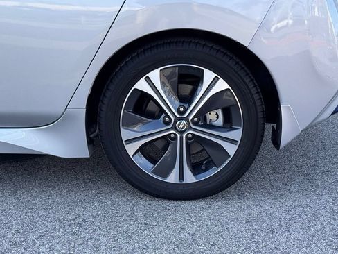 Certified 2018 Nissan Leaf SL w/ SL Technology Package FWD image 10