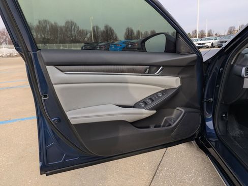 Certified 2020 Honda Accord EX image 14