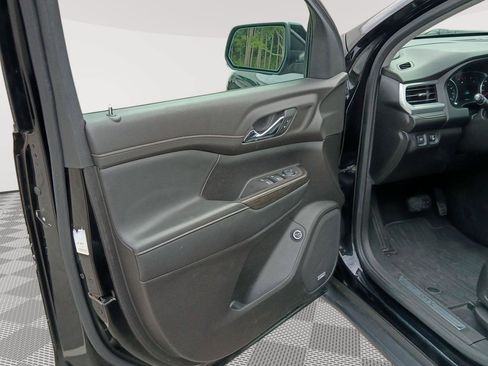 Used 2019 GMC Acadia SLT FWD image 25