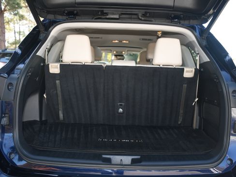 Certified 2020 Toyota Highlander XLE image 19