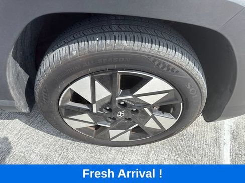 Used 2025 Hyundai Kona SEL FWD image 19