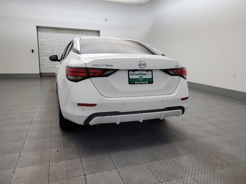 Used 2022 Nissan Sentra SV image 6