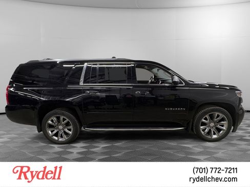 Used 2020 Chevrolet Suburban Premier w/ Max Trailering Package image 6