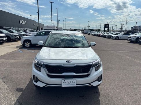 Used 2021 Kia Seltos SX AWD/4WD image 2
