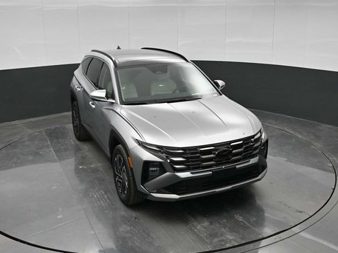 New 2026 Hyundai Tucson Limited image 24