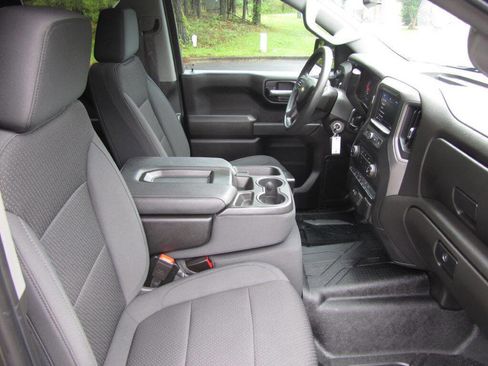 Used 2021 Chevrolet Silverado 1500 Custom AWD/4WD image 32