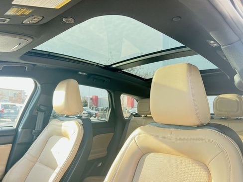 Used 2021 Lincoln Corsair Grand Touring w/ Equipment Group 301A image 23