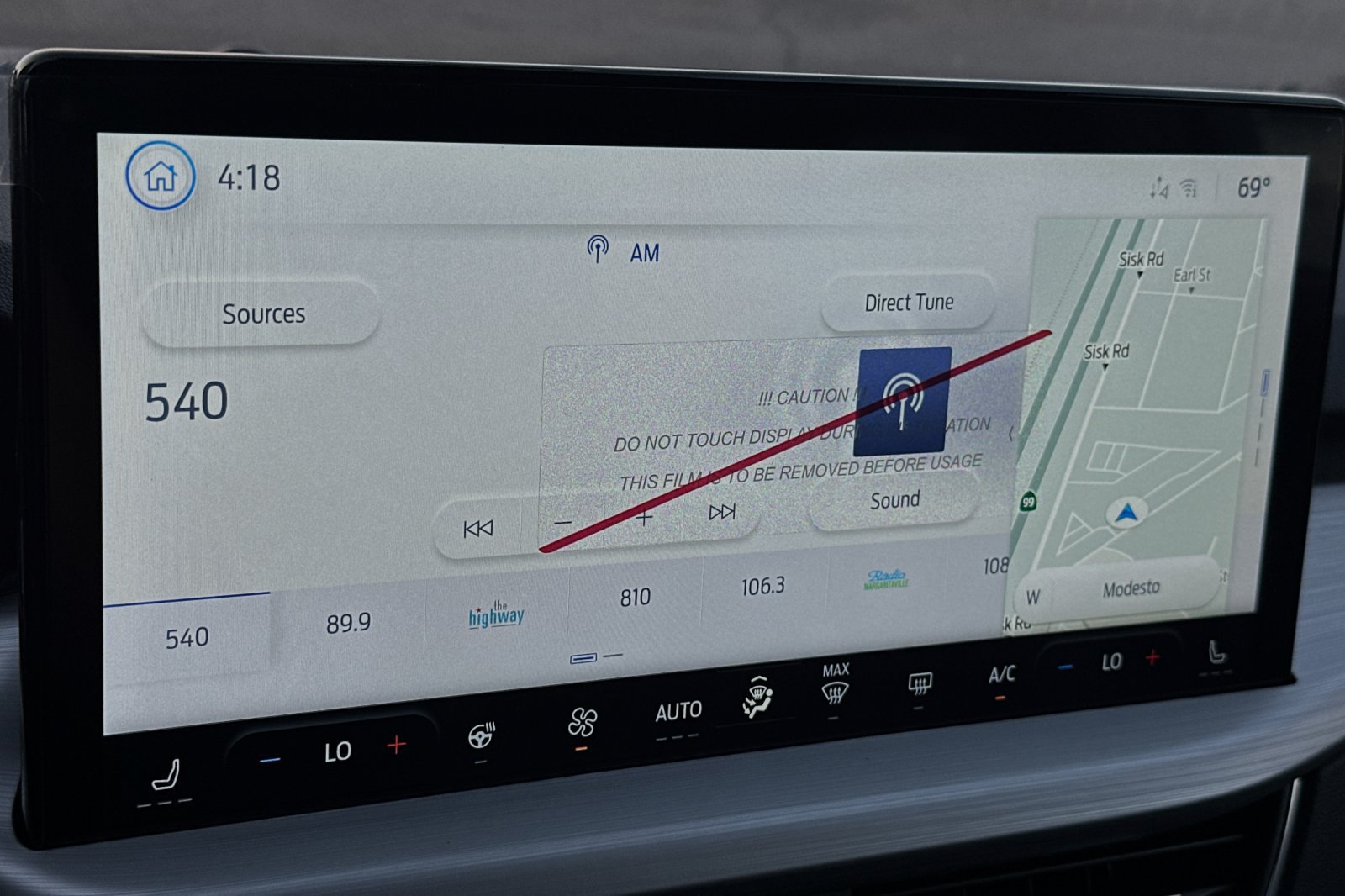 New 2024 Ford Escape SE w/ PHEV Premium Package FWD image 15