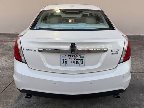 Used 2009 Lincoln MKS image 4