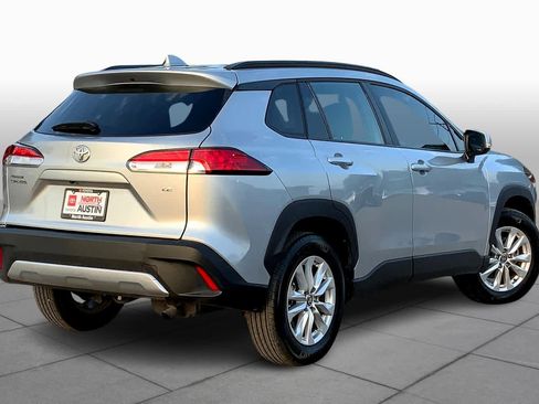 Used 2022 Toyota Corolla Cross LE image 12
