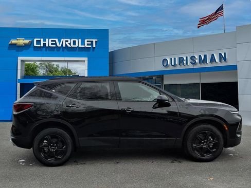 New 2025 Chevrolet Blazer LT w/ Midnight/Sport Edition image 2