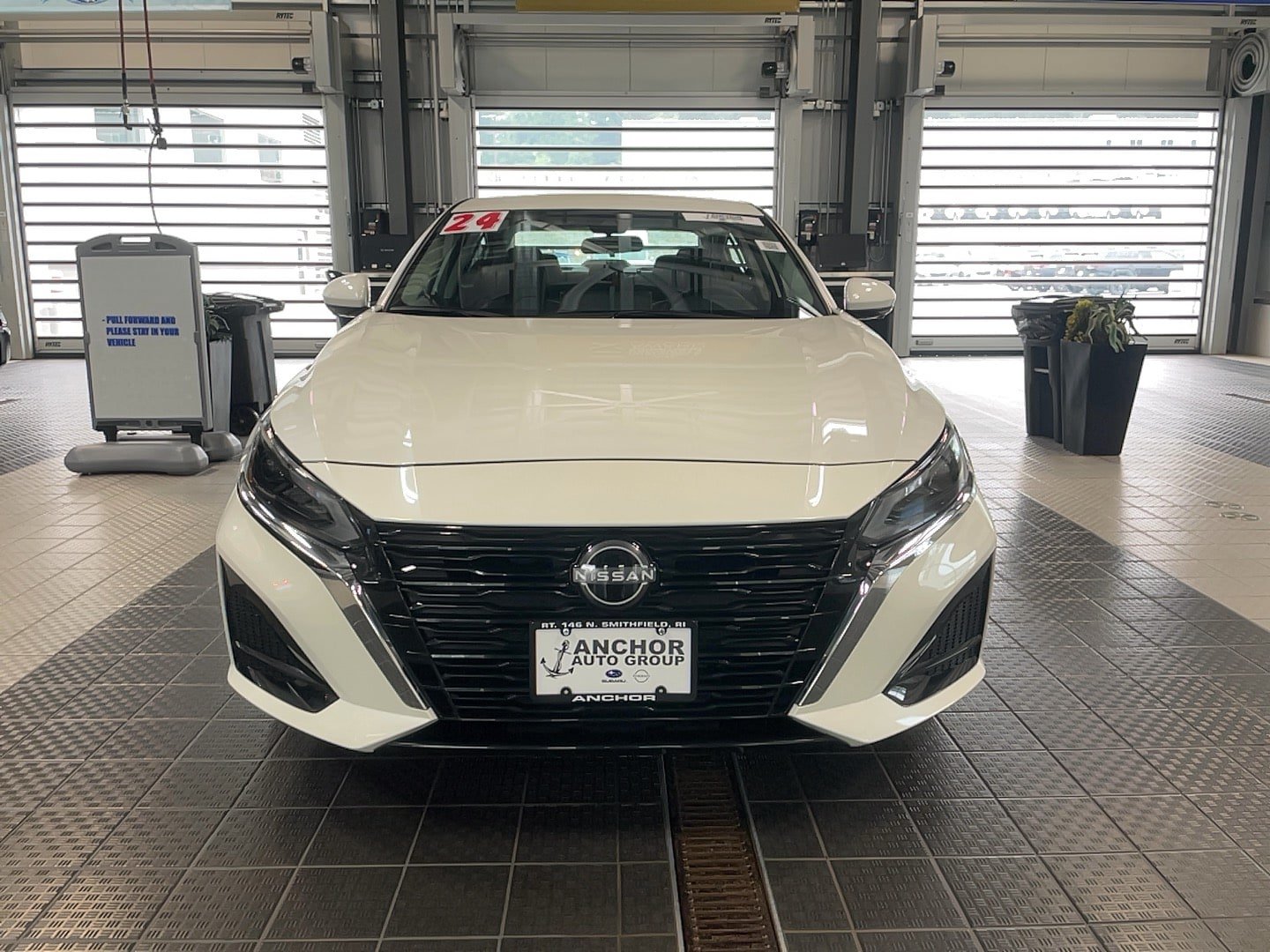 Used 2024 Nissan Altima 2.5 SL AWD/4WD image 2