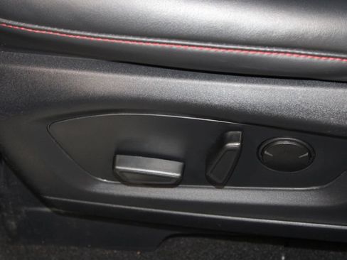 Used 2025 Ford Explorer ST-Line AWD/4WD image 34