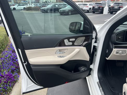 Certified 2024 Mercedes-Benz GLE 450e GLE 450e Plug-In Hybrid image 14