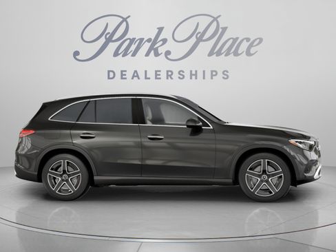 Used 2026 Mercedes-Benz GLC 300 image 27