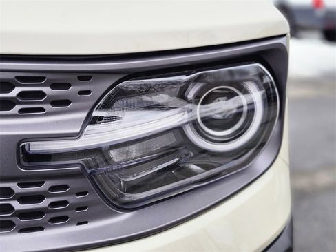 Used 2025 Ford Bronco Sport Badlands image 10