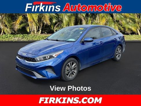 Used 2023 Kia Forte LXS w/ LXS Technology Package FWD image 1