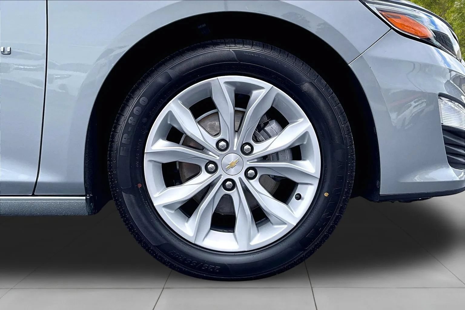 Used 2024 Chevrolet Malibu LT FWD image 8