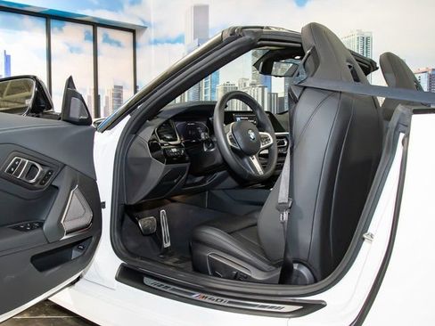 Certified 2026 BMW Z4 M40i image 15