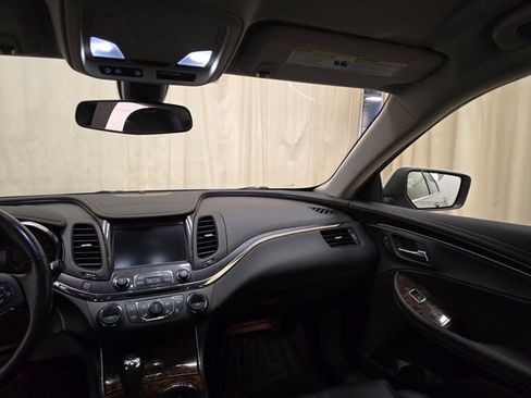 Used 2014 Chevrolet Impala LT FWD image 21