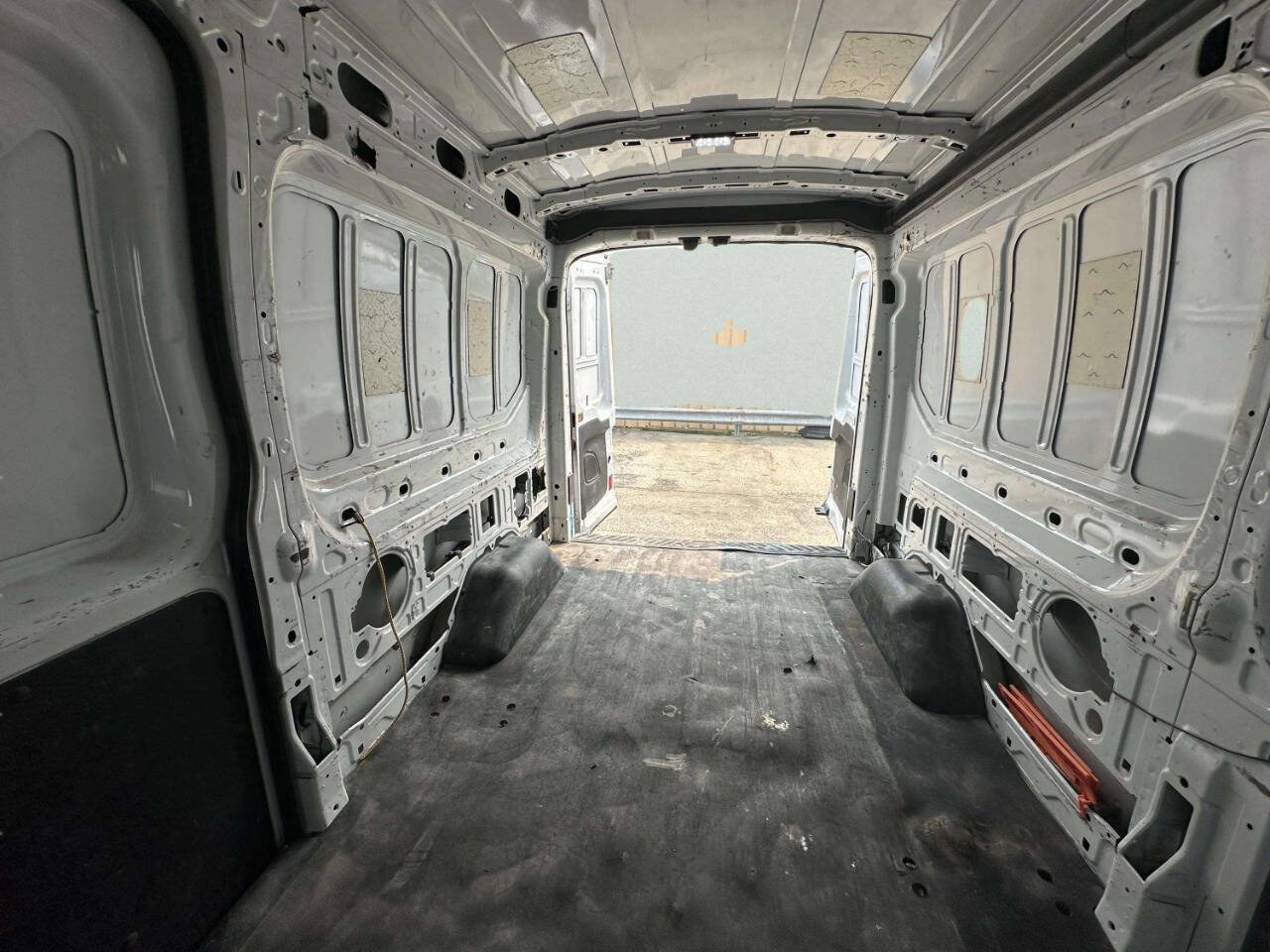 Used 2015 Ford Transit 350 148 Medium Roof RWD image 25