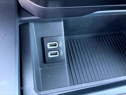 Used 2017 Ford F150 XL w/ Equipment Group 101A Mid RWD image 31