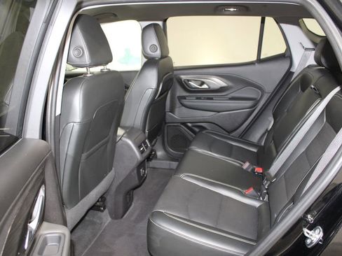 Used 2024 GMC Terrain SLT image 23