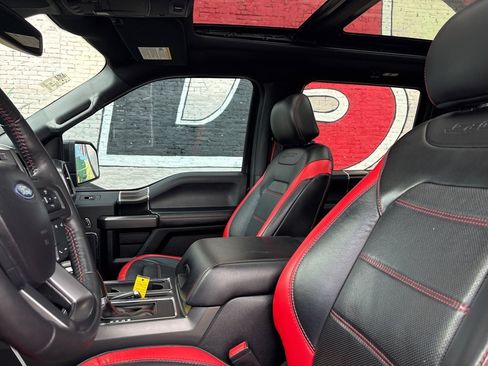 Used 2019 Ford F150 Lariat w/ Equipment Group 502A Luxury image 11