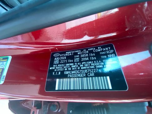 Used 2025 Hyundai Elantra Sport FWD image 27