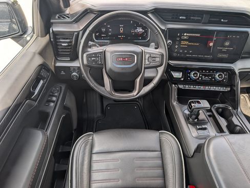 Used 2026 GMC Sierra 1500 AT4X w/ LPO, Black Badging Package AWD/4WD image 17