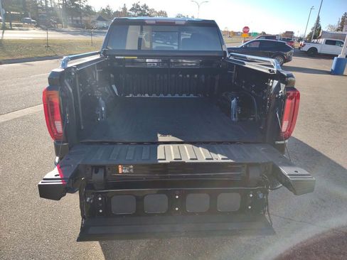 Used 2021 GMC Sierra 1500 SLT w/ SLT Premium Package image 27