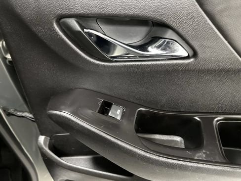 Used 2018 Chevrolet Traverse LT AWD/4WD image 26