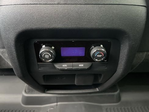 New 2026 Chevrolet Traverse LT w/ Enhanced Driving Package FWD image 18