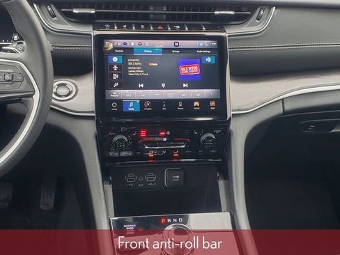 Used 2023 Jeep Grand Cherokee Limited image 39