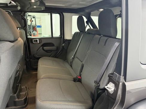 Used 2025 Jeep Wrangler Willys 4xe image 10