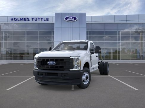 New 2026 Ford F350 XL image 2