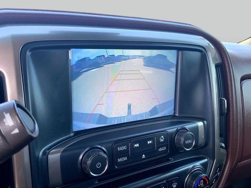Used 2018 Chevrolet Silverado 1500 High Country AWD/4WD image 27