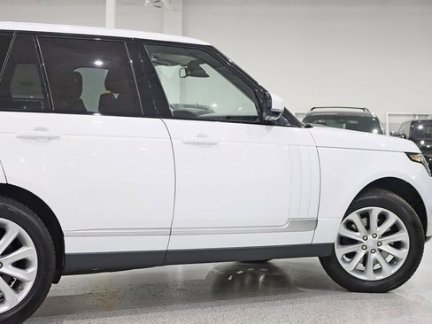 Used 2016 Land Rover Range Rover HSE image 11
