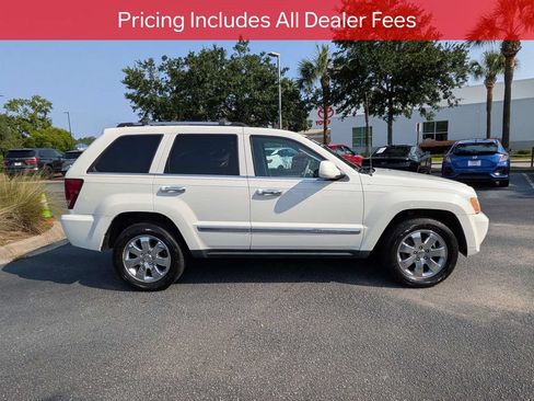 Used 2010 Jeep Grand Cherokee Limited w/ Trailer Tow Group AWD/4WD image 3
