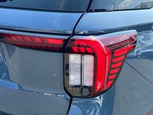 Used 2026 Ford Explorer Active AWD/4WD image 10