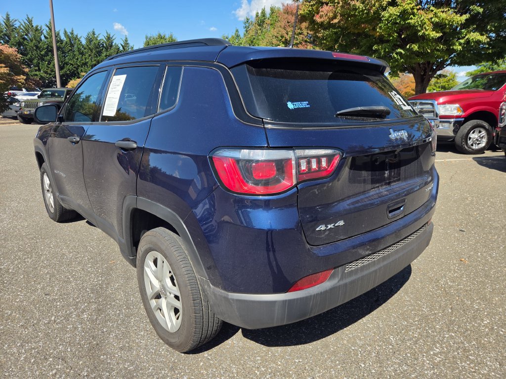 Used 2018 Jeep Compass Sport w/ Cold Weather Group AWD/4WD image 5