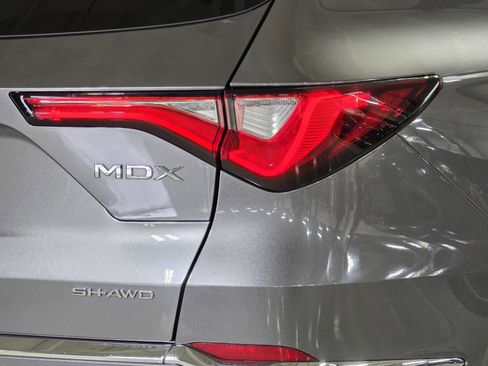 Used 2023 Acura MDX SH-AWD w/ Technology Package image 12