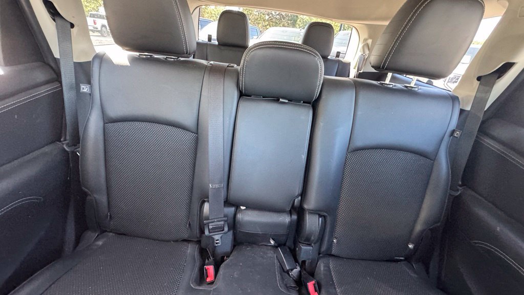 Used 2017 Dodge Journey Crossroad w/ Popular Equipment Group FWD image 23
