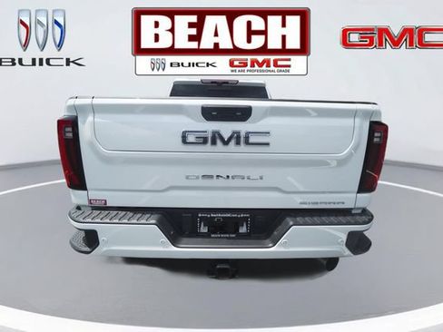 Used 2025 GMC Sierra 2500 Denali Ultimate AWD/4WD image 4