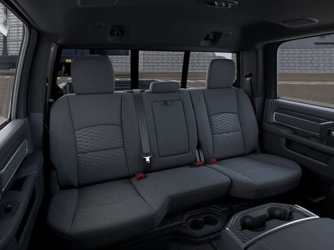 New 2026 RAM 3500 Big Horn AWD/4WD image 9