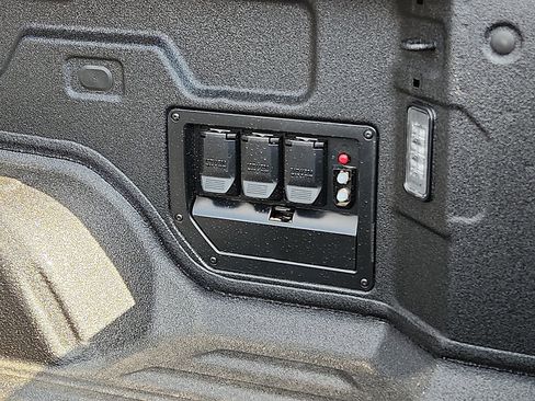 New 2025 GMC Sierra EV Denali image 10