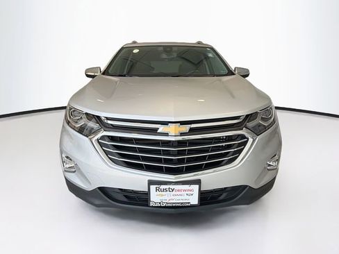 Used 2020 Chevrolet Equinox Premier FWD image 2