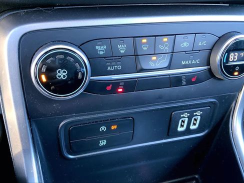 Used 2019 Ford EcoSport SE image 34