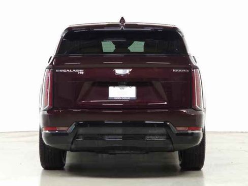 Used 2025 Cadillac Escalade IQ Sport 2 image 5