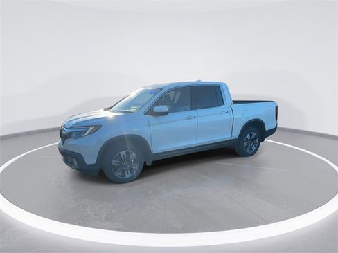 Used 2018 Honda Ridgeline RTL-E image 3
